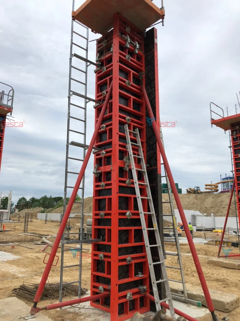 Dostawa szalunkow slupowych systemu PERI TRIO TRS – Konin