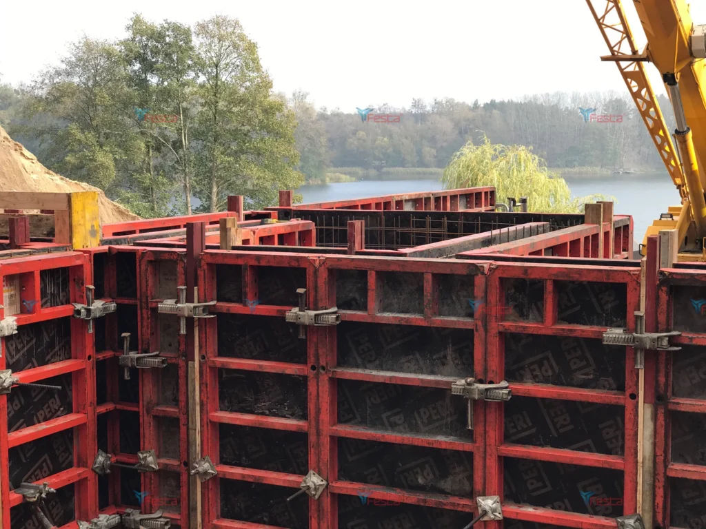 Grupa Festa Rusztowania dostawa Szalunkow PERI