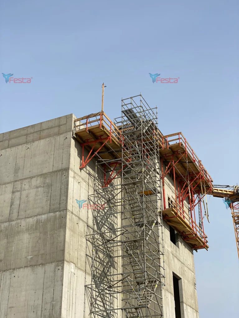Dostawa rusztowań w Koninie - Grupa Festa