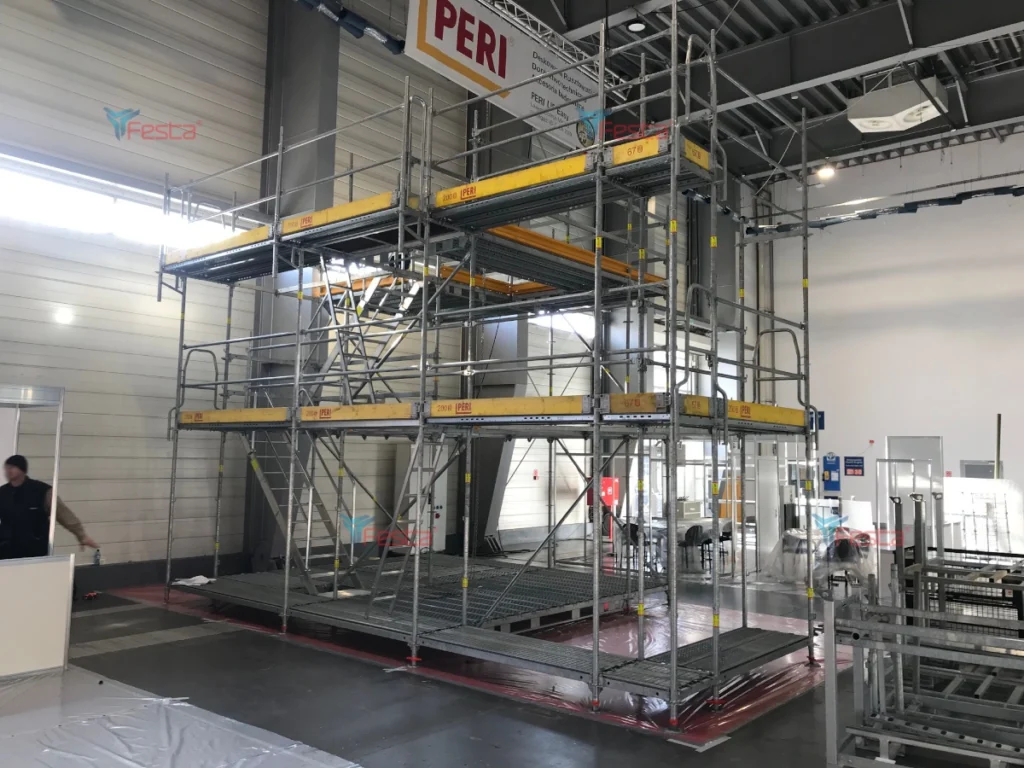 Grupa Festa Rusztowania - Rusztowanie pokazowe Peri Up Flex na targach BUDMA w Poznaniu