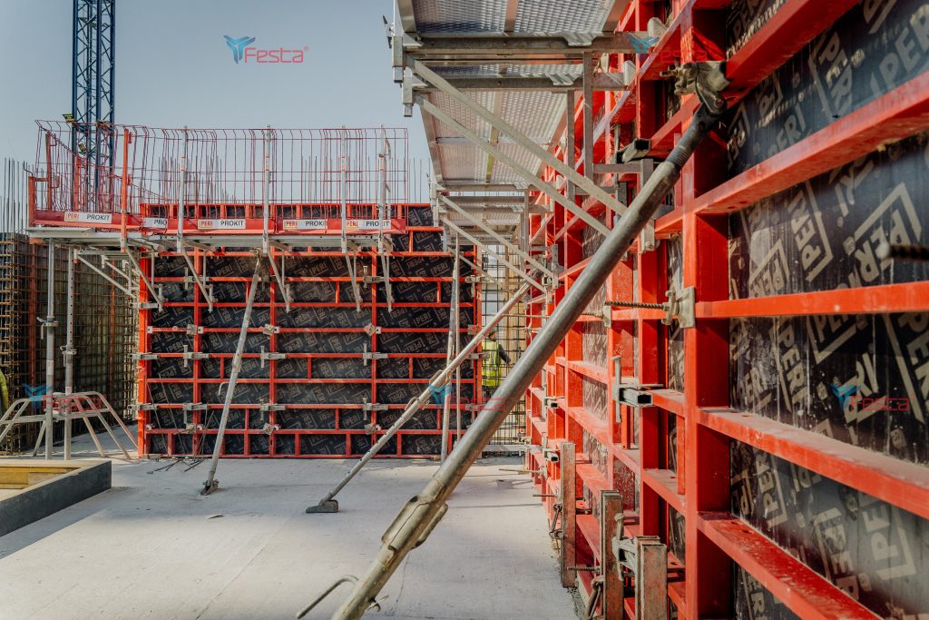 Deskowania Środa Wielkopolska Grupa Festa