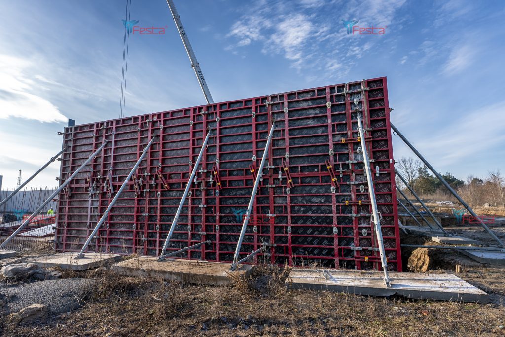 Dostawa Szalunków w Koninie Grupa Festa