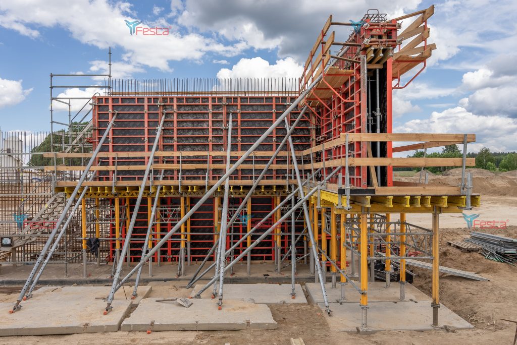 Leszno Deskowania wynajem Grupa Festa