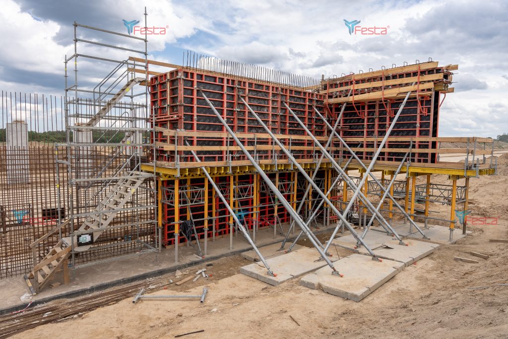 Leszno Grupa Festa Rusztowania wynajem szalunków